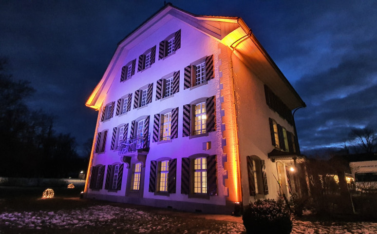 Schloss Riggisberg farbig inszeniert