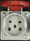 Polzahl: 5 (3L, N, PE)  Nennspannung /- strom: 400V / 16A vorgesehene Absicherung: 16 Ampère - - - Bemerkungen: Zu erkennen an den 5 rechteckigen Polen!