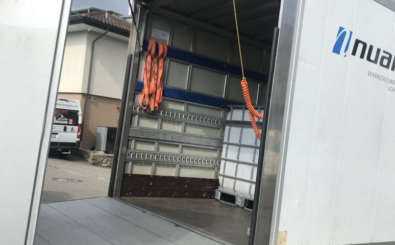 Umladung und Transport ins Aussenlager