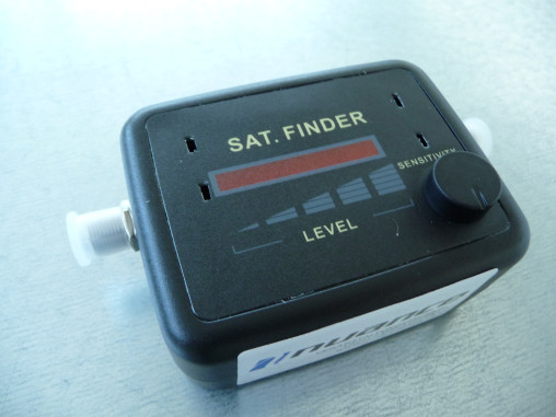 Satellitenfinder (Vivanco), akustisch und optisch